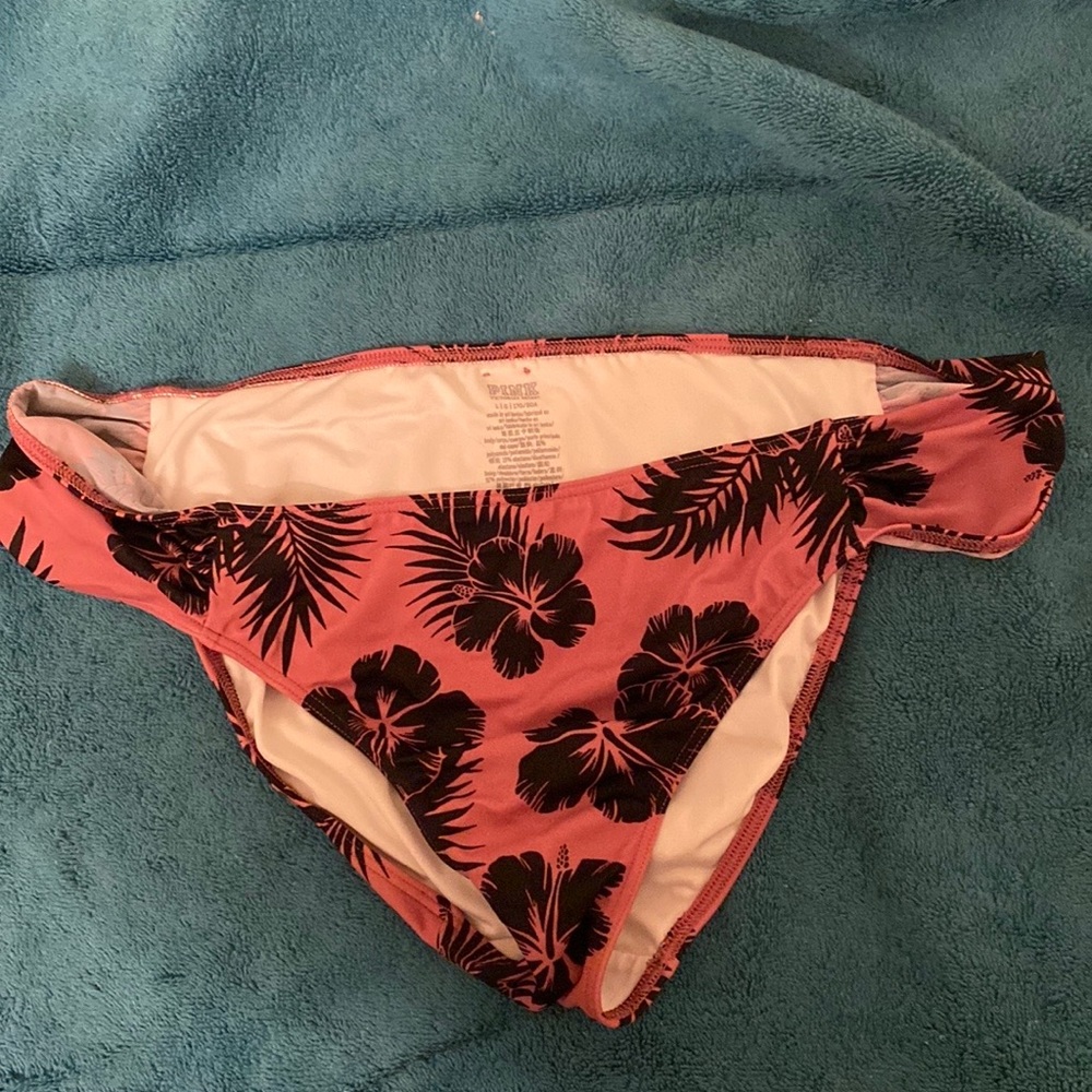 VS PINK Bottoms